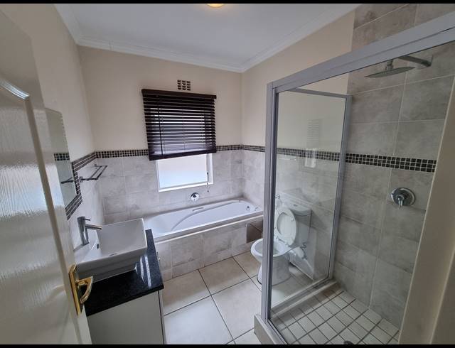 2 BEDROOM APARTMENT FOR SALE IN SAXONWOLD
